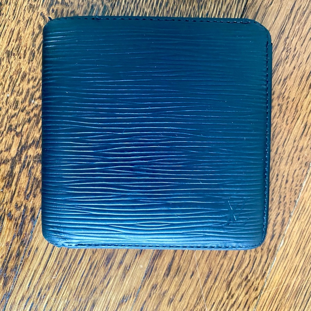 Louis Vuitton Black Textured Wallet/Card Holder